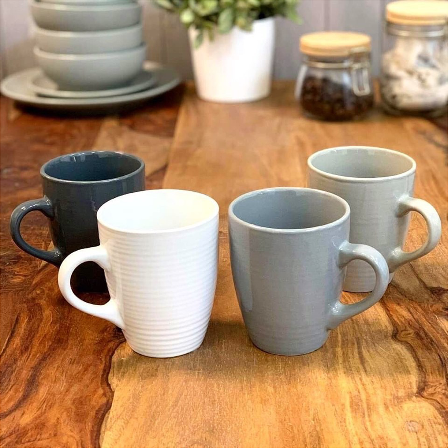 Ensemble de 4 tasses texturées 
