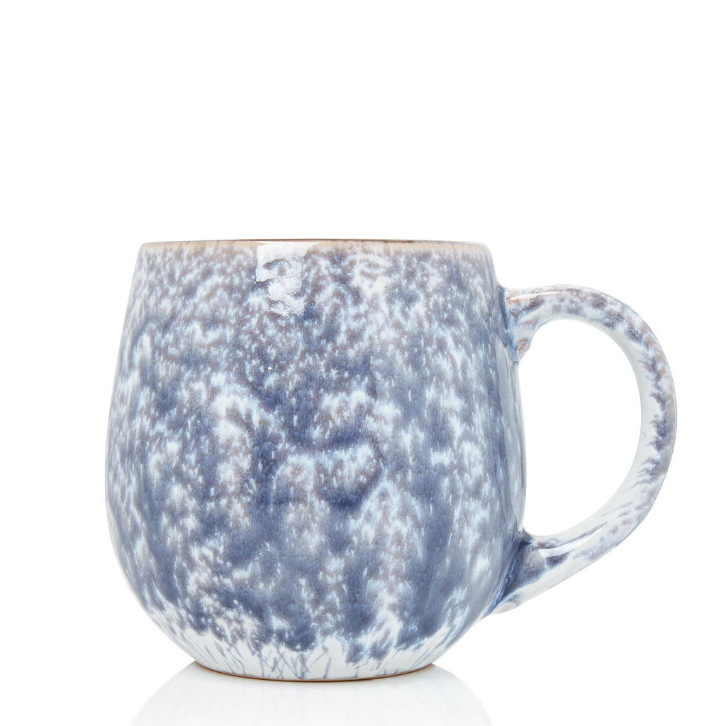 Tasse en grès réactif ombré gris pâle 