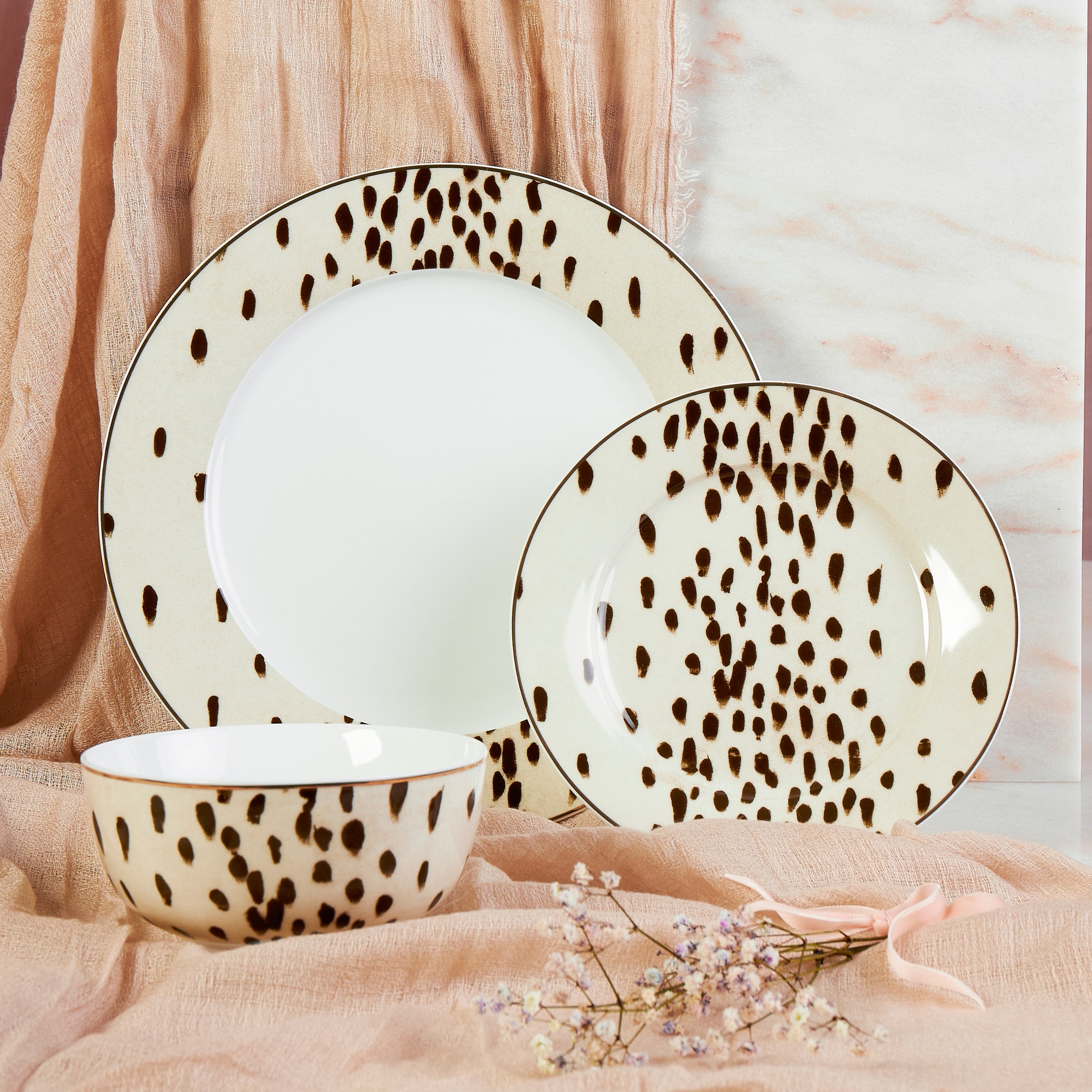 Service de table 12 pièces pour caniche et dalmatien blond Tottenham 