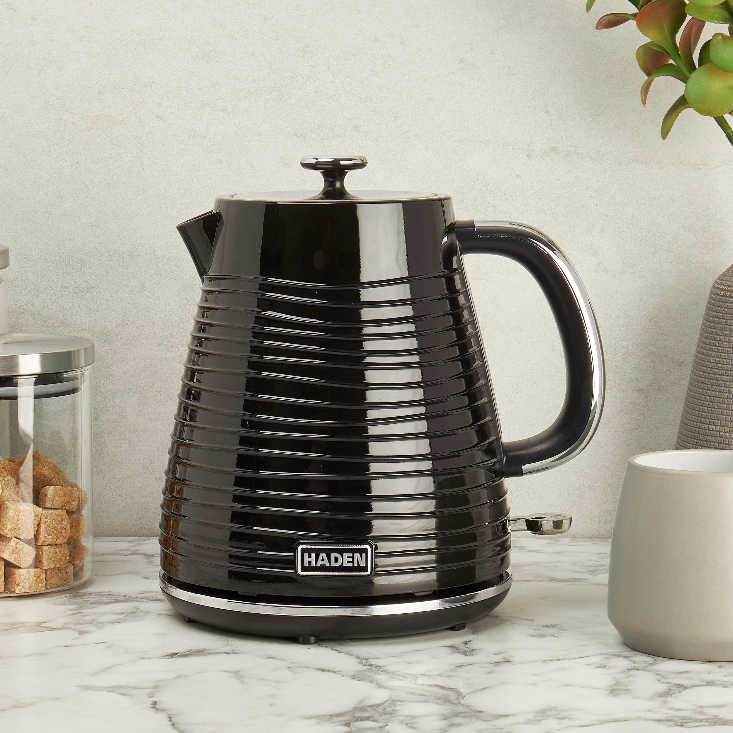 Haden Devon Black Kettle