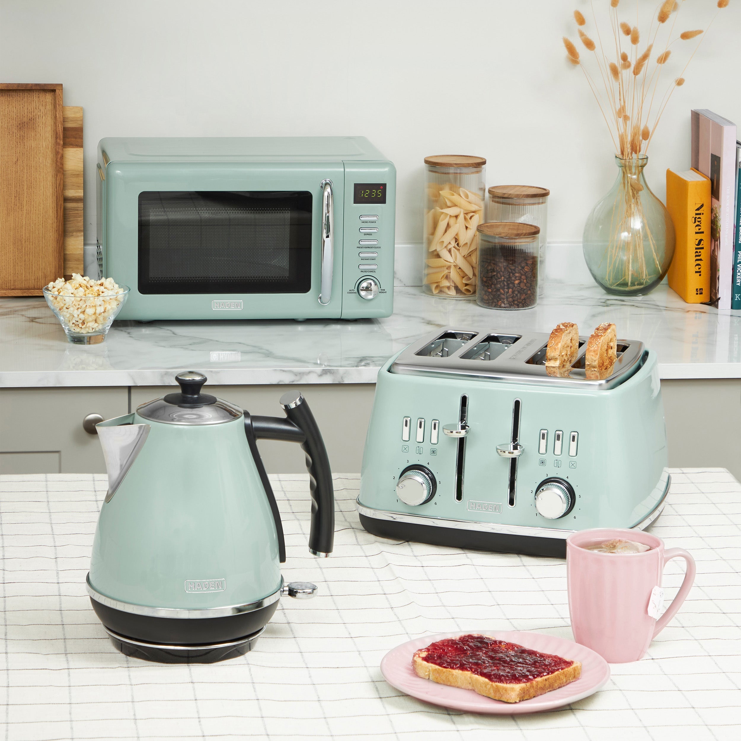Ensemble bouilloire + grille-pain + micro-ondes Haden Cotswold – Sauge